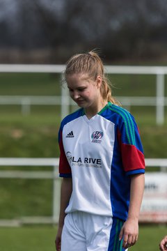 Bild 218 - wBJ SV Henstedt Ulzburg - TSV Sch�nberg : Ergebnis: 5:2